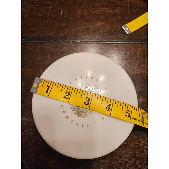 Vintage used Shalimar Guerlain Dusting Powder (8 fl oz) - Picture 7 of 7